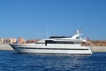 luxury yacht in mallorca