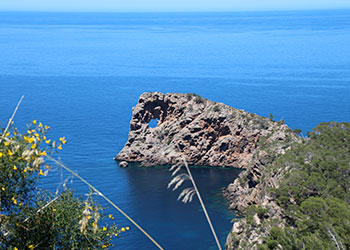 Sa Foradada en barco alquiler