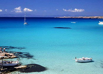 Alquiler Catamaranes Ibiza ses illetes
